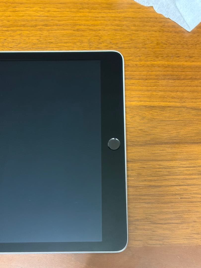 Apple iPad 第9世代 64GB シルバー Wi-Fiモデル 本体のみ