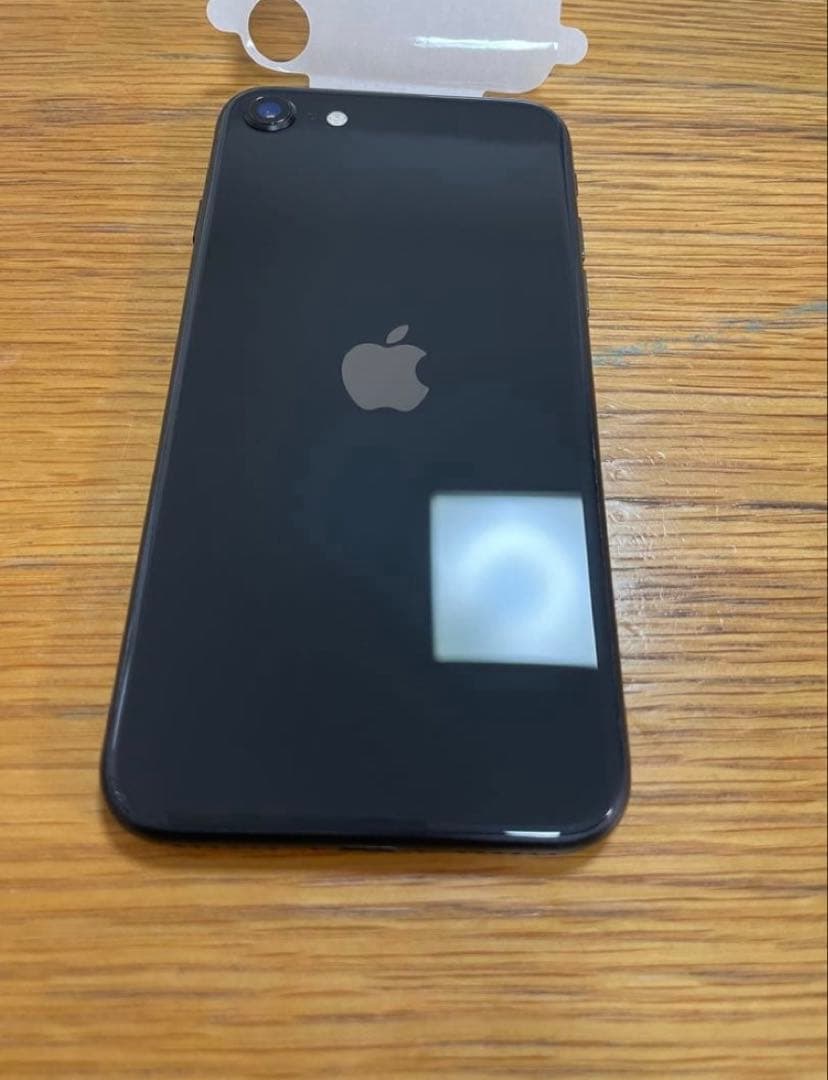 【docomo 未使用 交換品】iPhoneSE ブラック 256GB 第2世代