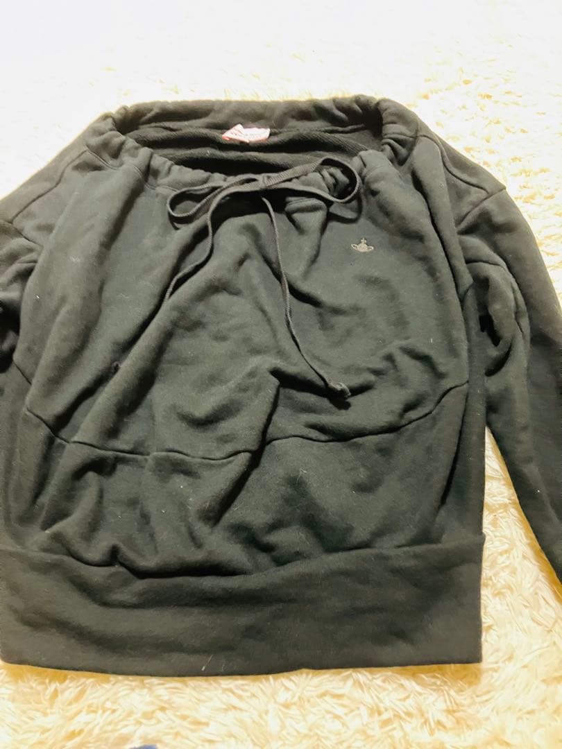 ヴィヴィアンウエストウッド　長袖トレーナー　黒　Ｍ　変形型　コットン