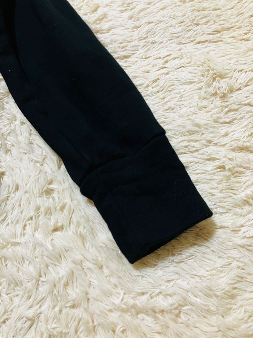 ヴィヴィアンウエストウッド　長袖トレーナー　黒　Ｍ　変形型　コットン