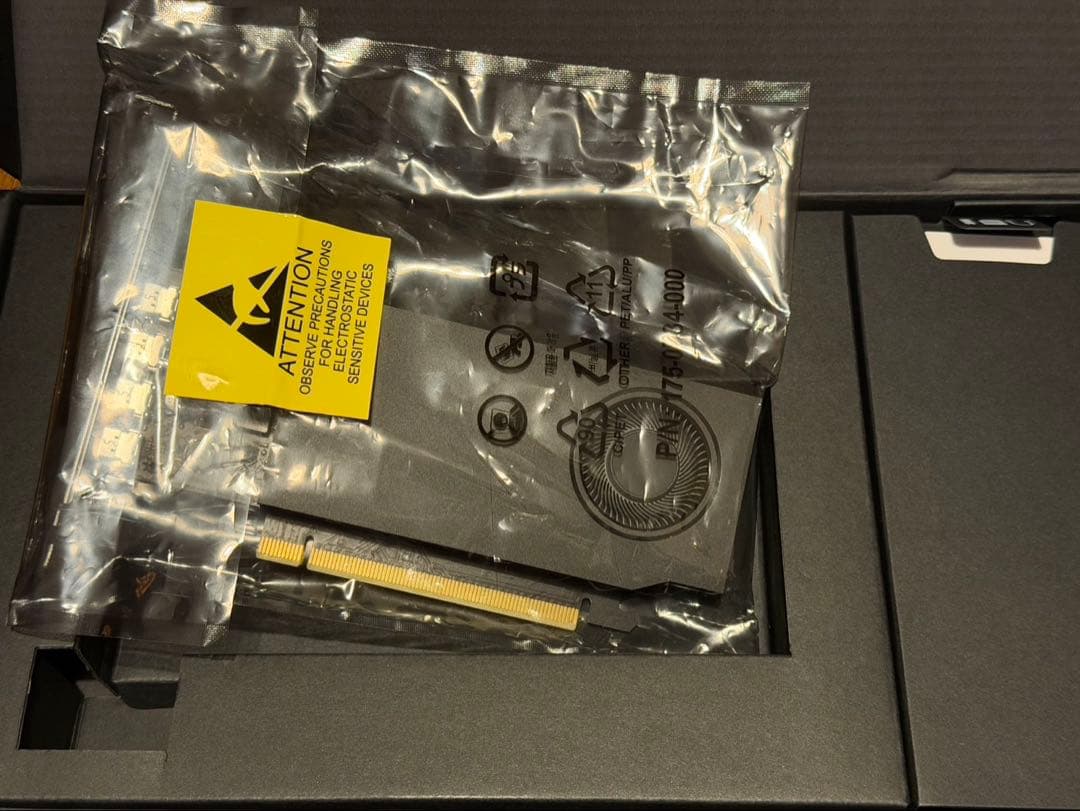 NVIDIA RTX A1000 グラフィックボード 本体