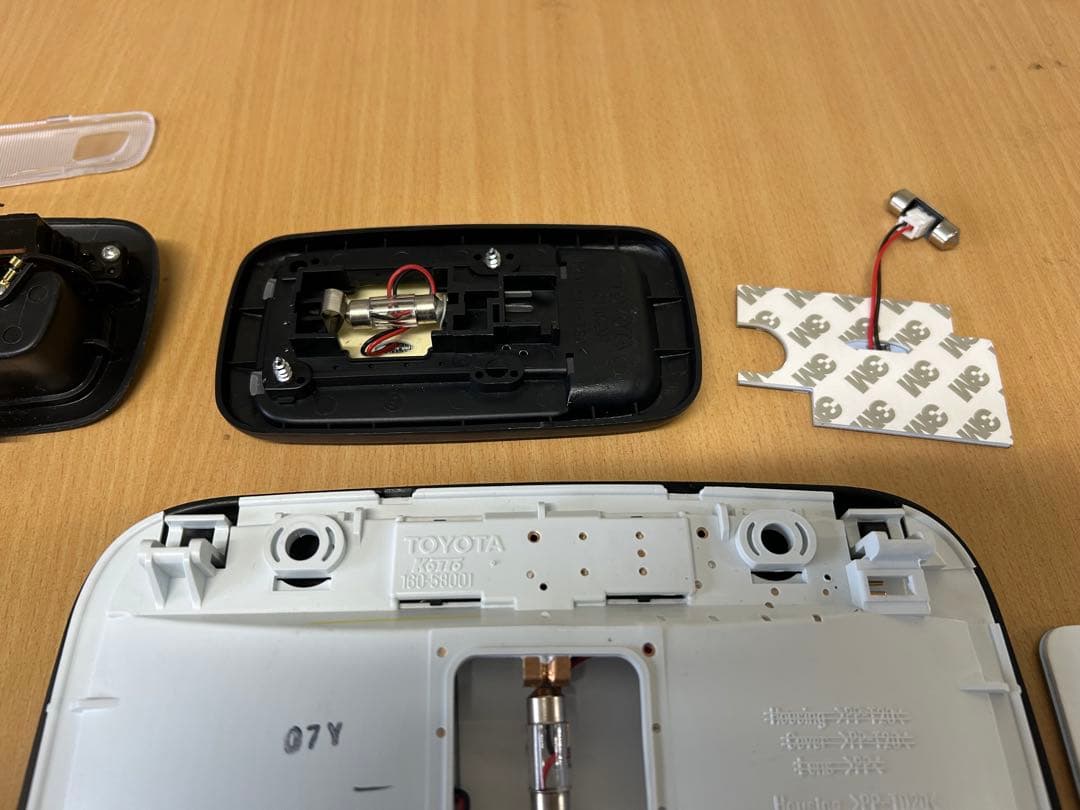 ハイエース　　LEDルームランプ　セット