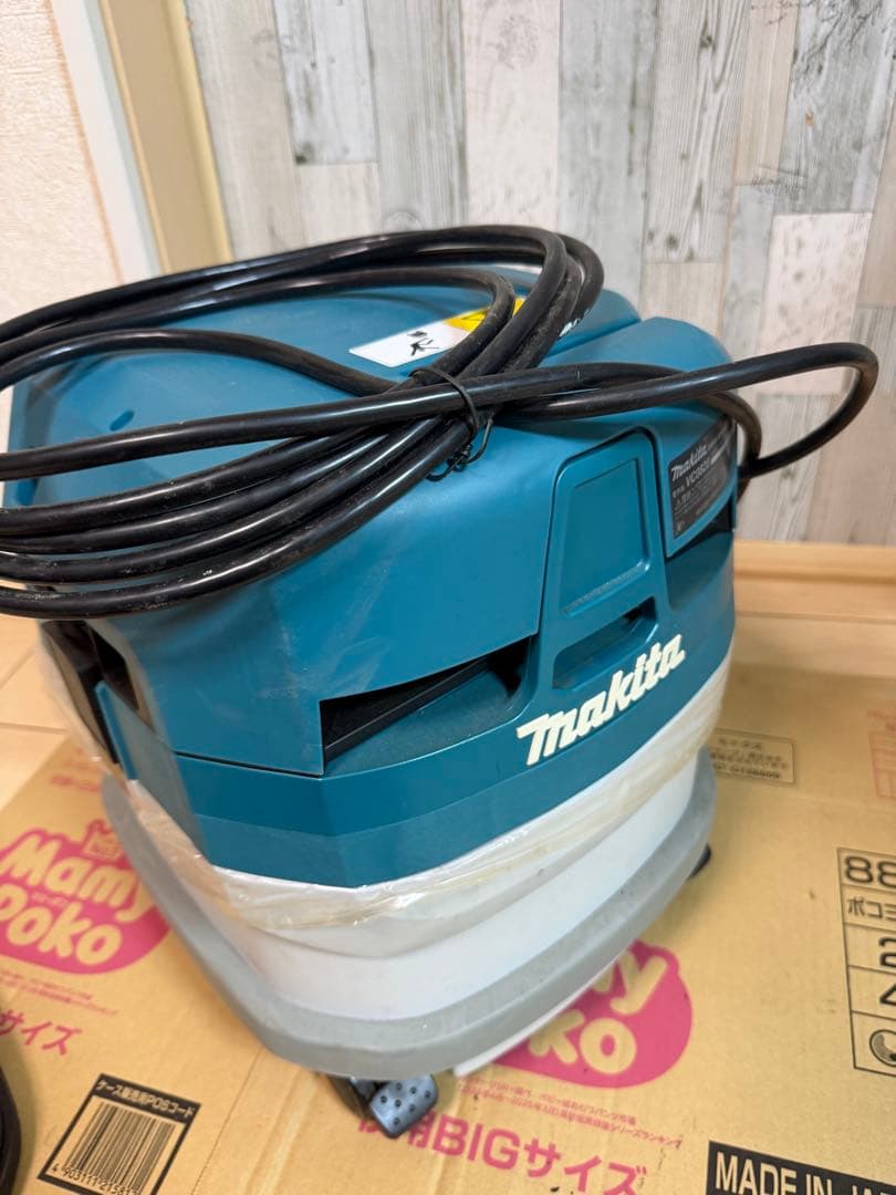 マキタ　集じん機　VC0820