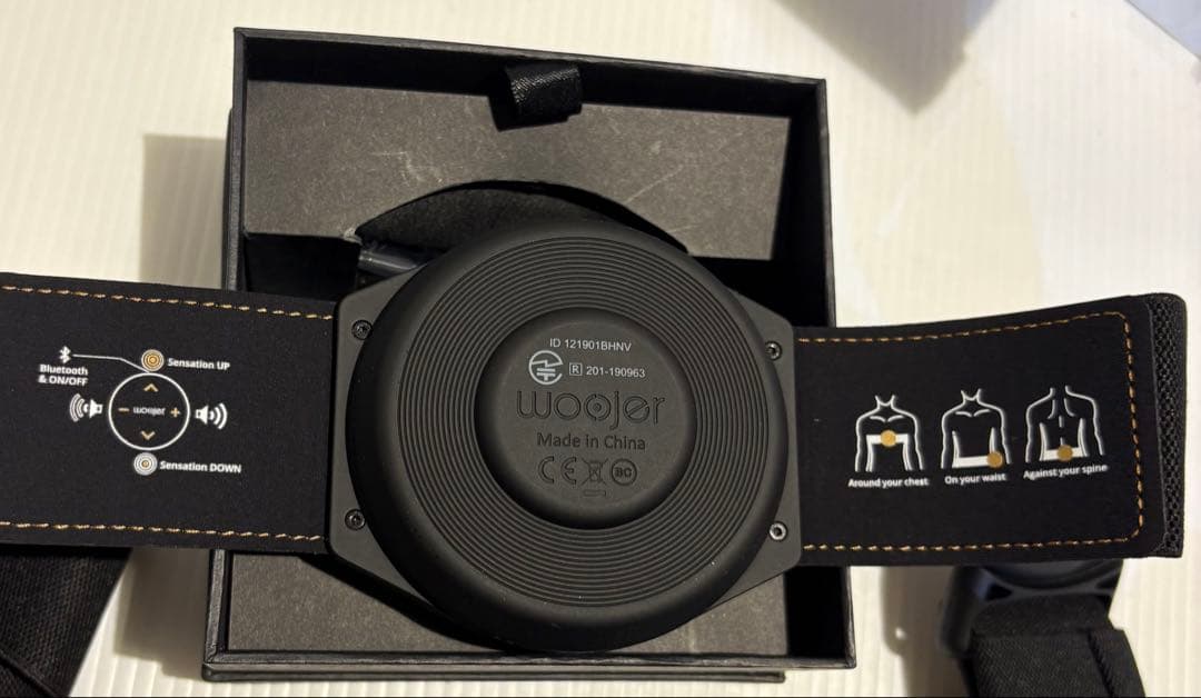 Woojer Strap Edge 起動確認済み