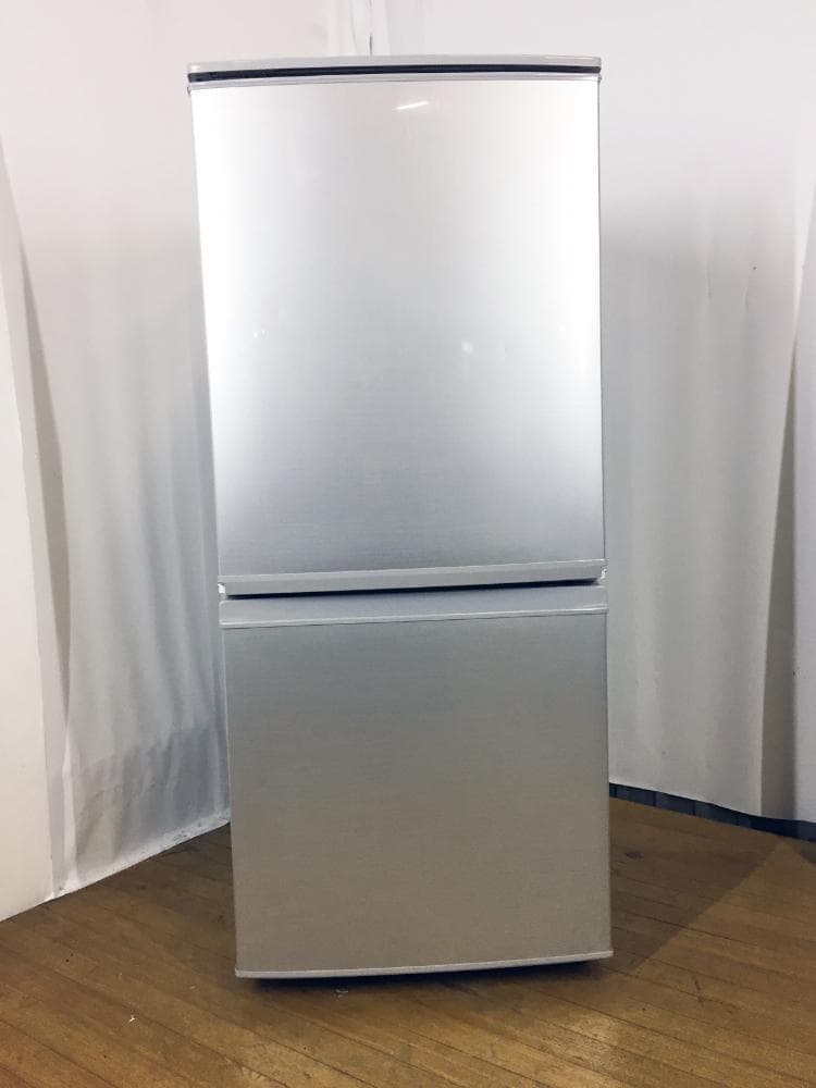 30日迄！送料無料◆中古★SHARP 137L 冷蔵庫【SJ-D14A-S】