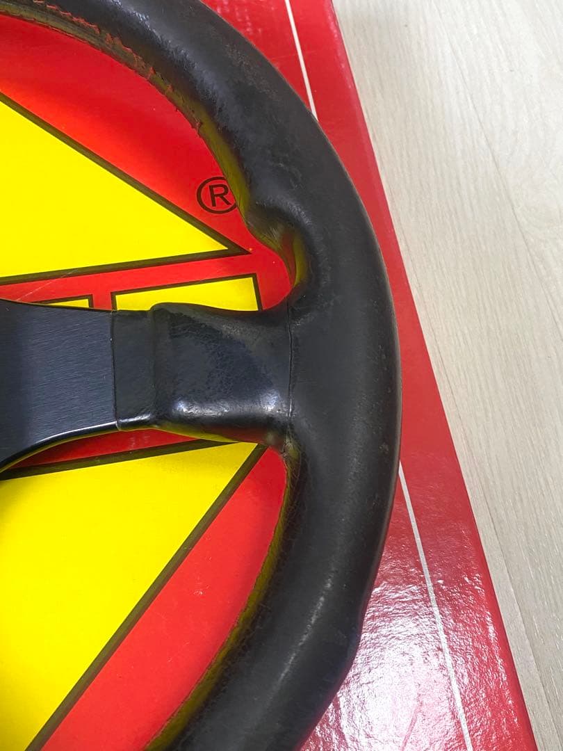 MOMO CORSE 320mm レザーステアリング　即決大歓迎