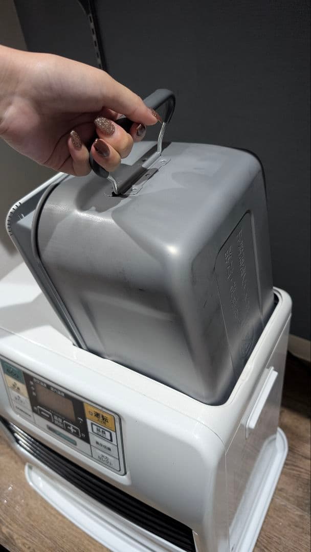 CORONA 石油ファンヒーター デジタル操作