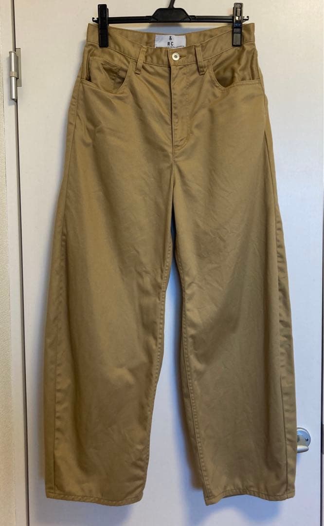 Curensology 〈&RC〉カーヴィーチノベージュ　40 カレンソロジー