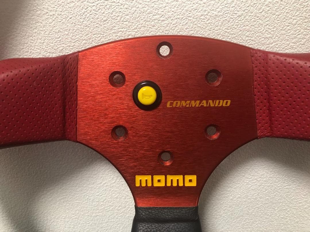 MOMO モモ COMMANDO ステアリング