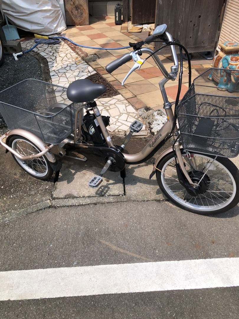 電動アシスト三輪自転車 シルバー/ブラック 説明文をよくお読みくださいませ