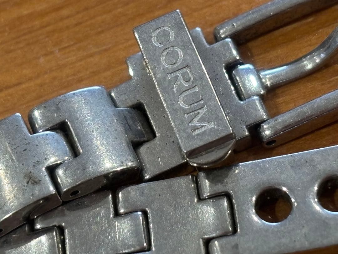 CORUM 腕時計