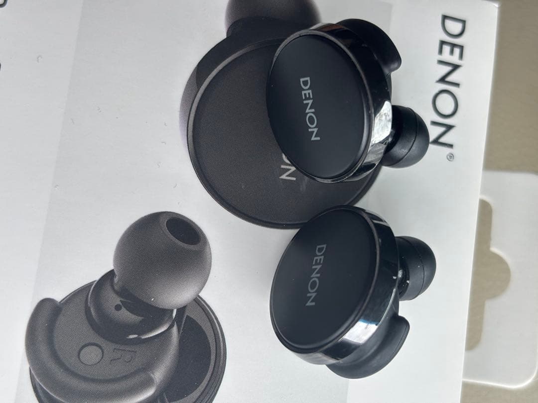 DENON PerL Pro ワイヤレスイヤホン ブラック　ケース付き