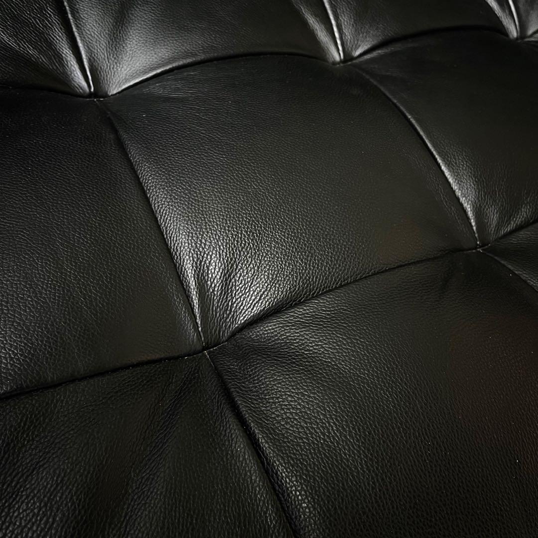 取付無料！ボーコンセプト Osaka 北欧モダン風ブラック本革シングルソファ✨