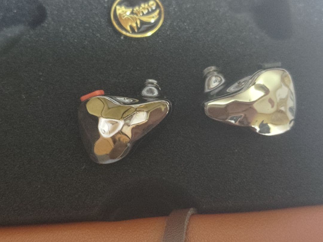 ikko OH10 Obsidian　中華イヤホン