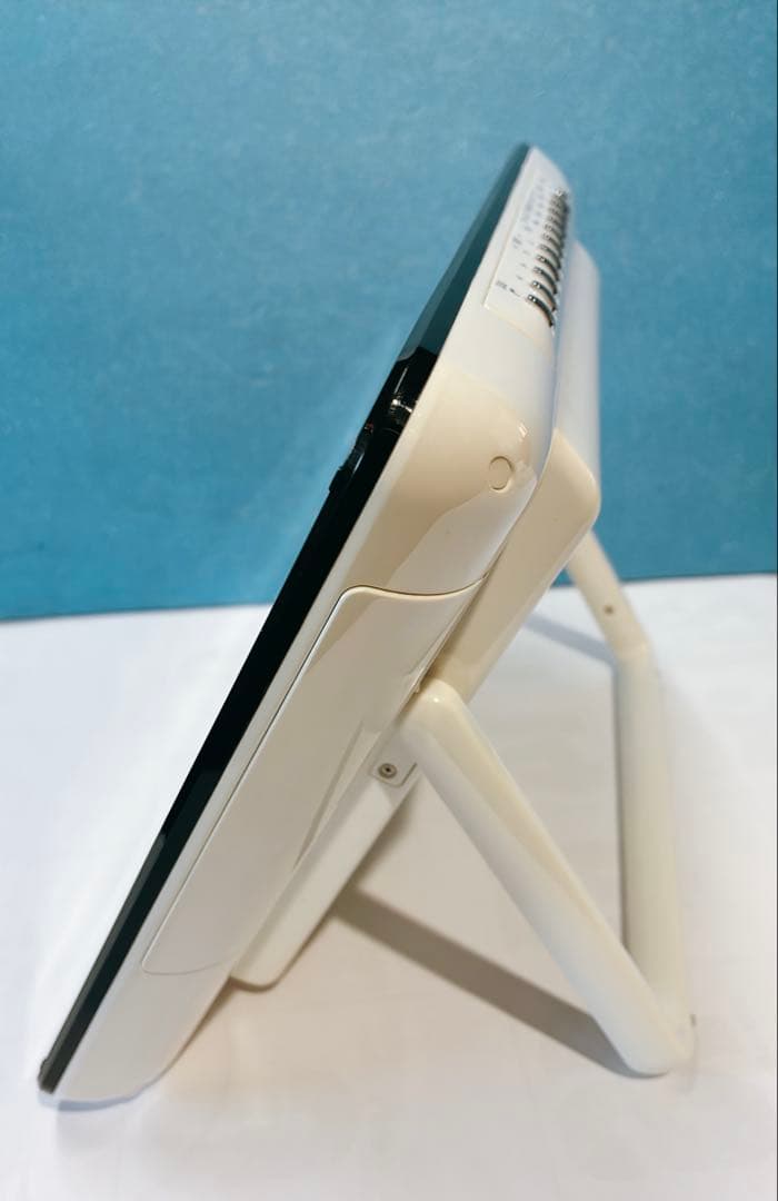 地デジポータブルDVDプレーヤーTOSHIBA SD-P100WP