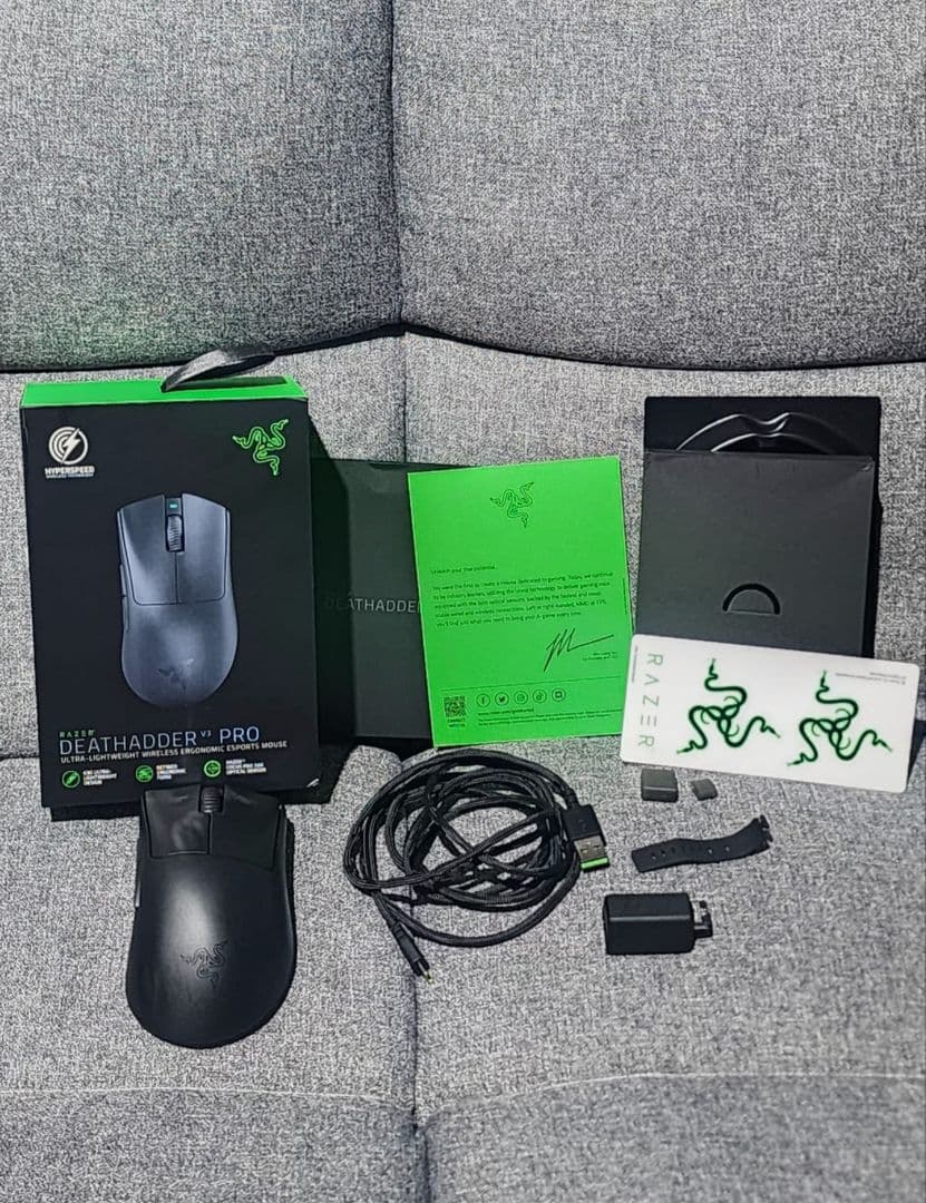 ヘッドホン Razer Kraken V3 Pro & Deathadder V3 Pro