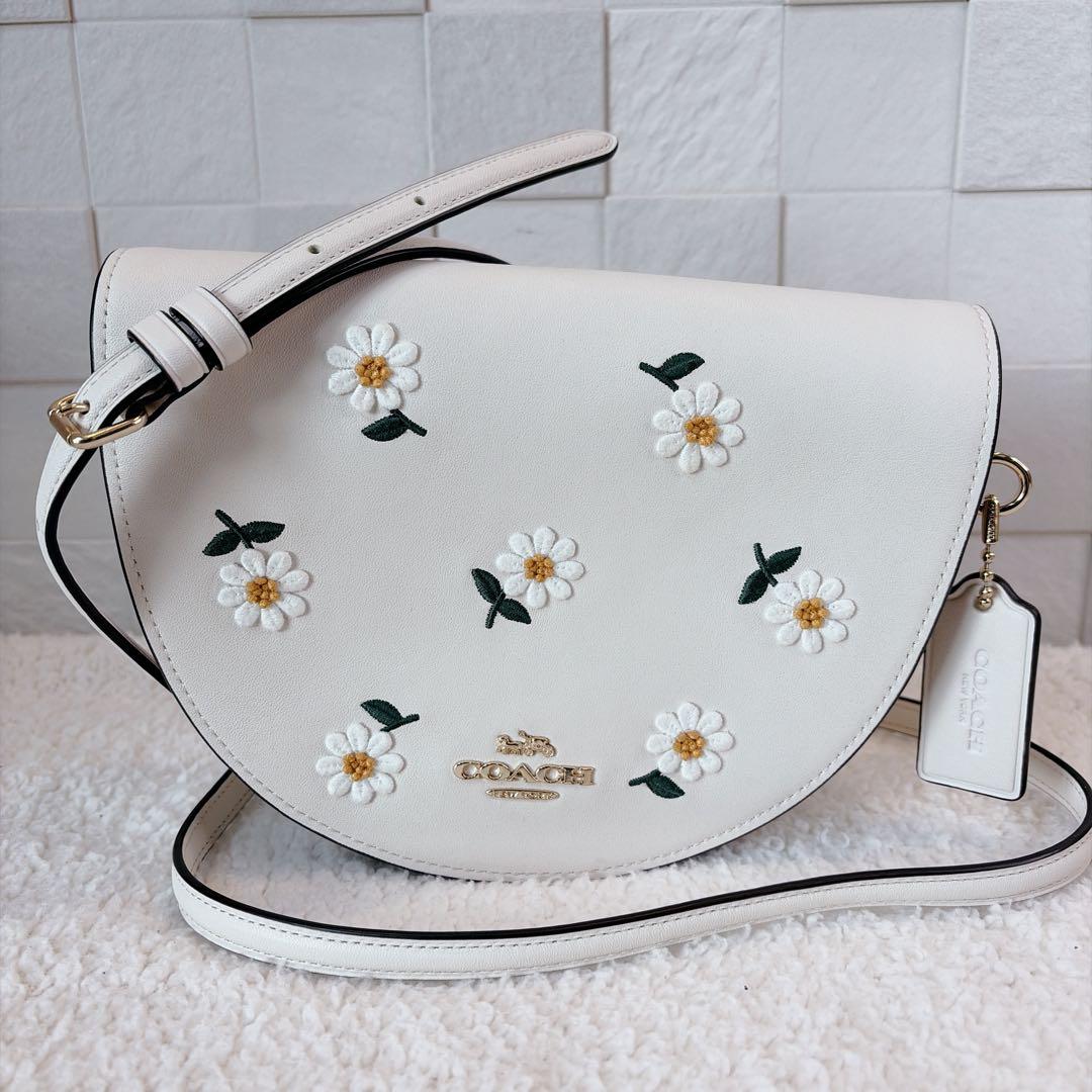 【美品】COACH　コーチ　ショルダーバッグ　花　デイジー　刺繍　クロスボディ