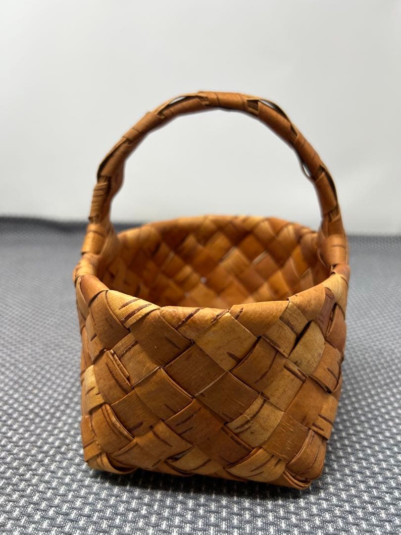 白樺　持ち手付きかご