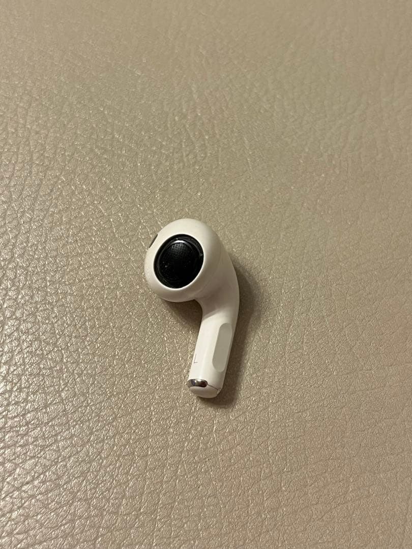 AirPods Pro 本体 左耳 充電ケース付き