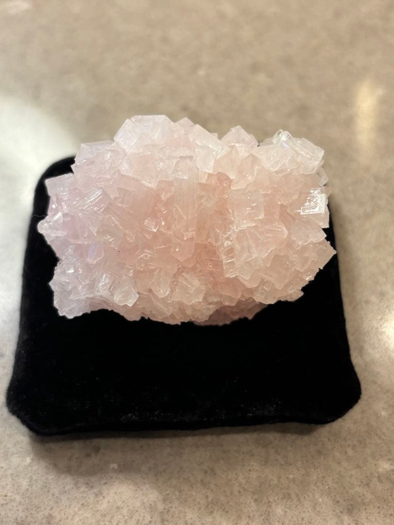 ピンクハライト　岩塩　結晶