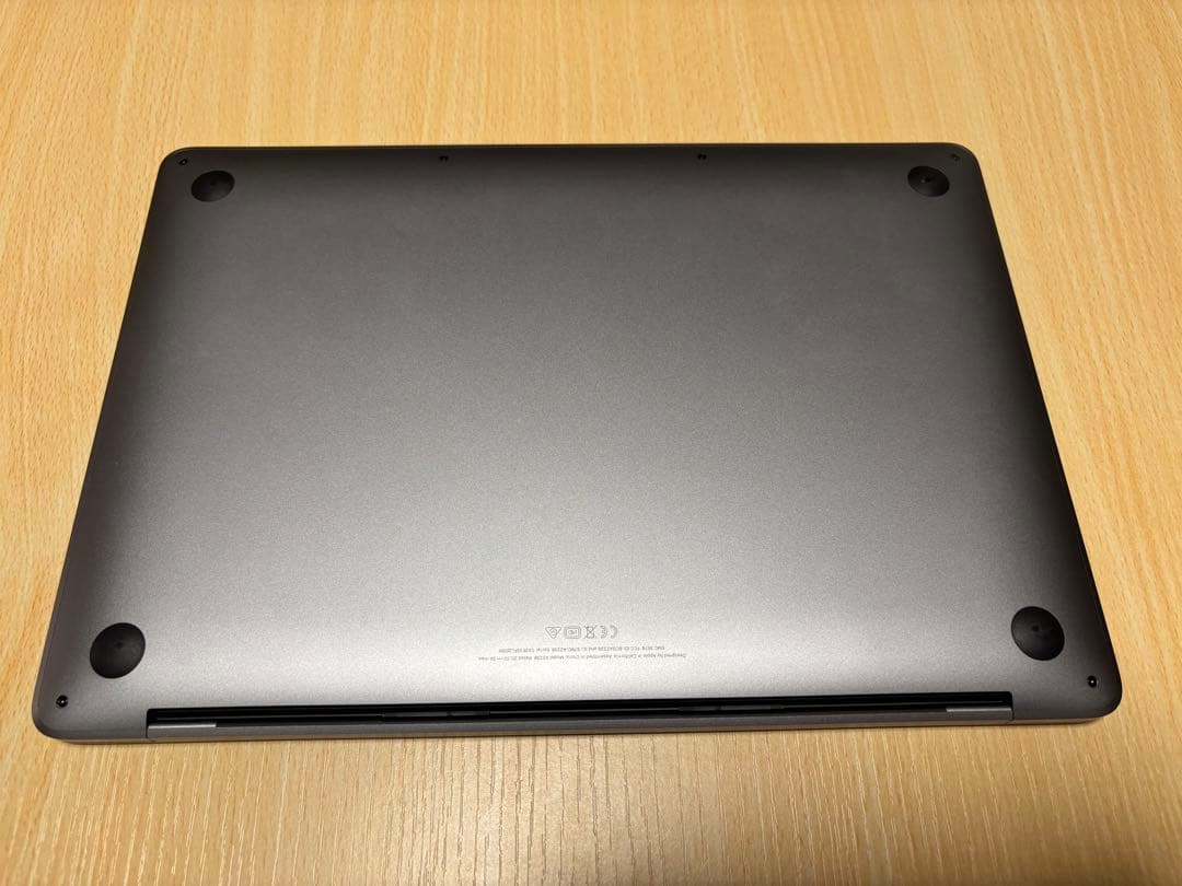 MacBook Pro 13インチ M1 スペースグレー