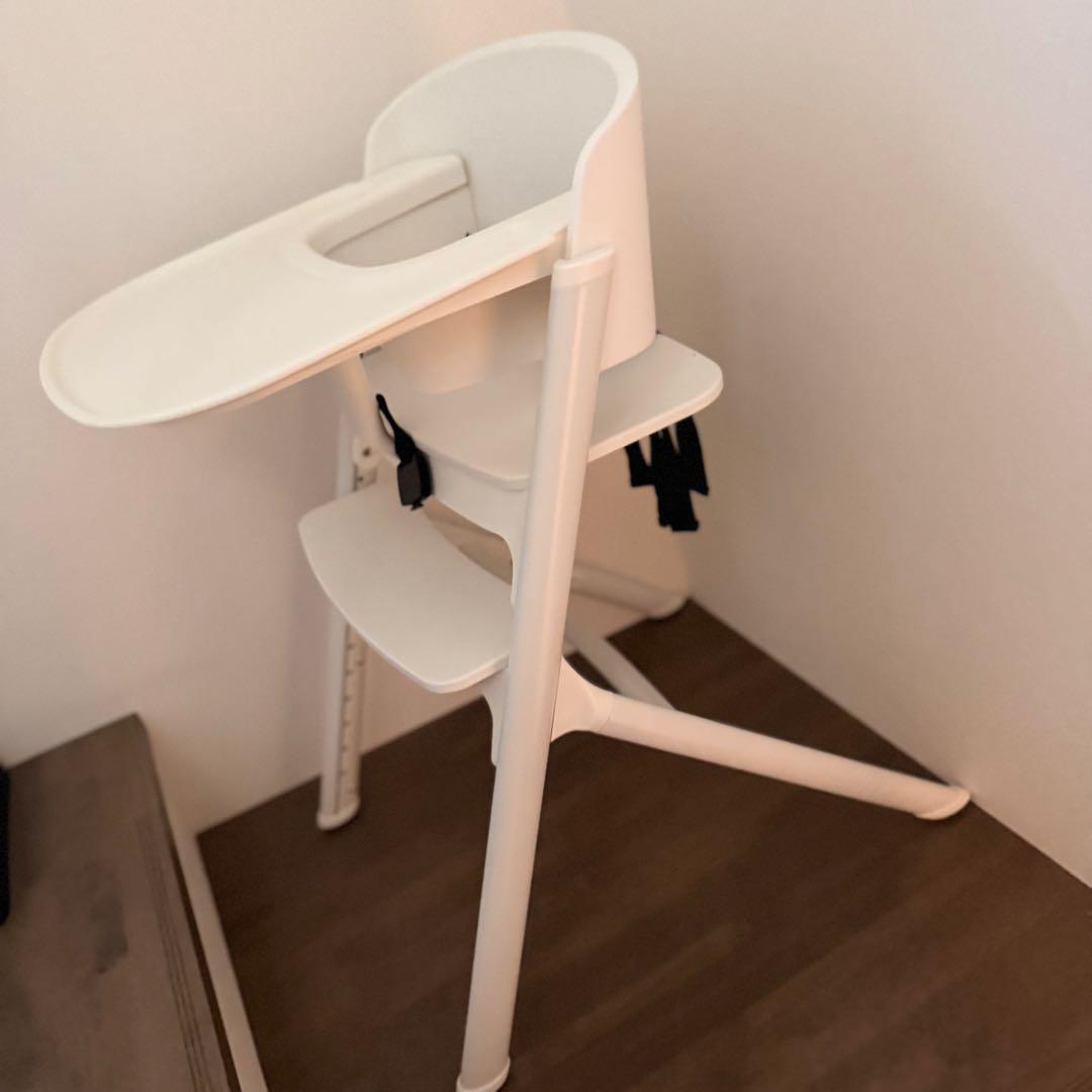 ヤトミ Novus ノウス チャイルドチェア ホワイト ベビーチェア 美品