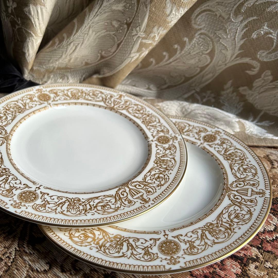 Worcester HydePark 英国王室の優雅を纏うプレート2枚