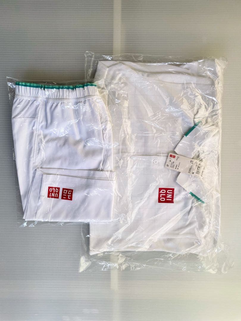 【新品レア】フェデラー ユニクロ上下セットテニスウェア サイズM ウィンブルドン