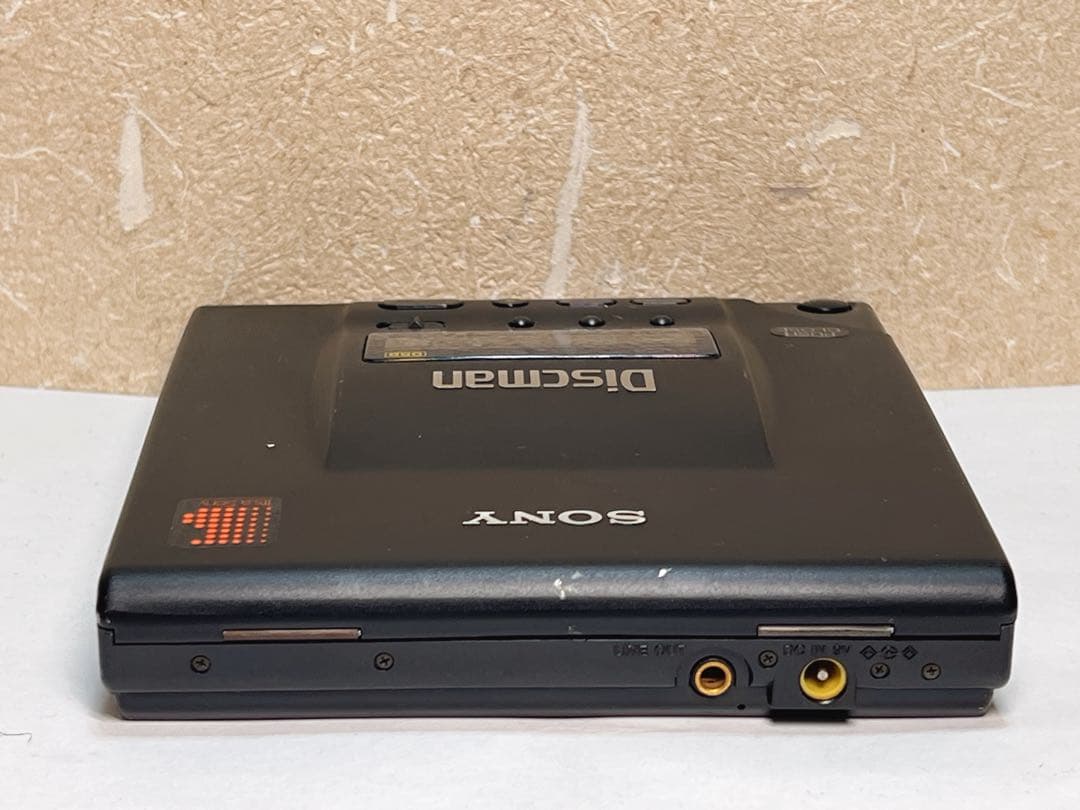 SONY Diskman D-303 ポータブルCDプレーヤー（ジャンク品）