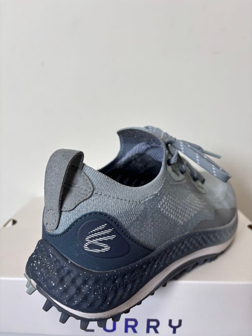 アンダーアーマー　ゴルフシューズ グレー