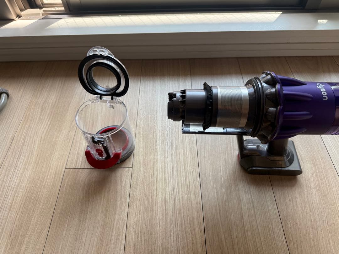 ダイソン Digital Slim Fluffy SV18