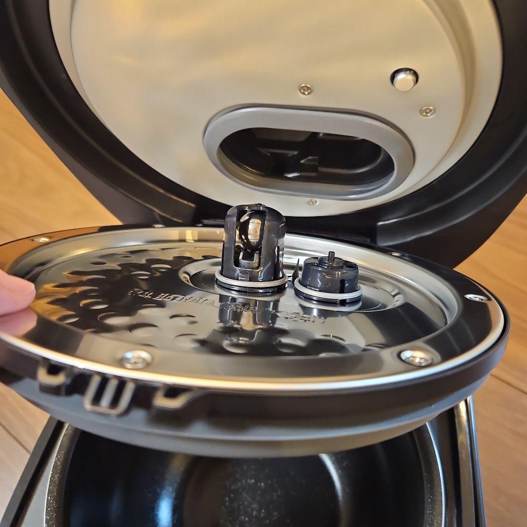 新品5.5合炊き圧力IH炊飯器　黒ダイヤモンド厚釜かまど炊き　遠赤