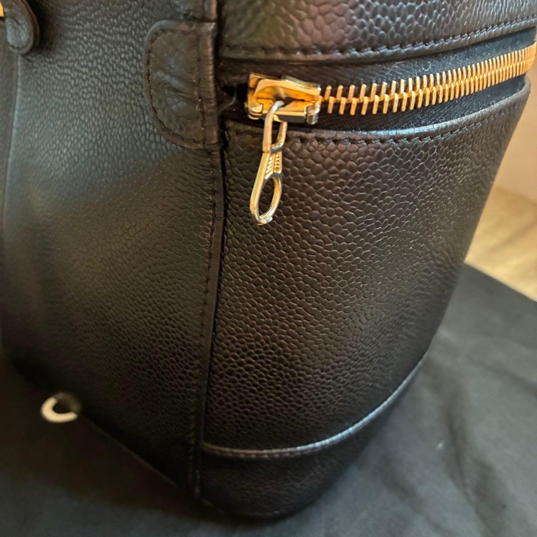 CHANEL キャビアスキン　バニティバッグ　ココマーク　ブラック