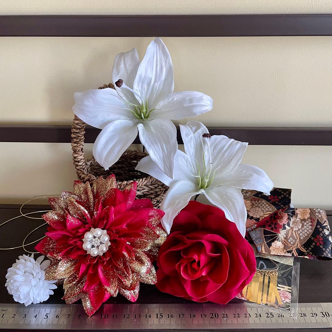 赤白　和装髪飾り　成人式髪飾り　着物髪飾り　振袖髪飾り　結婚式髪飾り　花嫁髪飾り