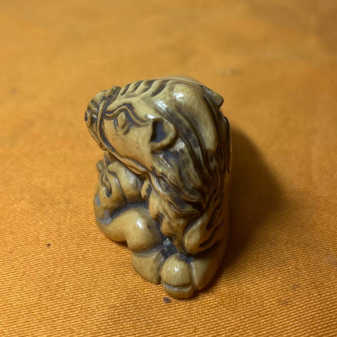 極上　根付　在銘 アンティーク　骨董　飾り物　古美術品　 置物　32g