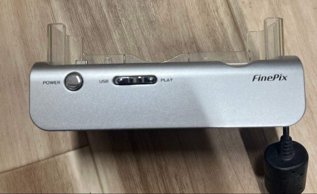 ジャンク品　FUJIFILM デジタルカメラ　F810 FinePIx