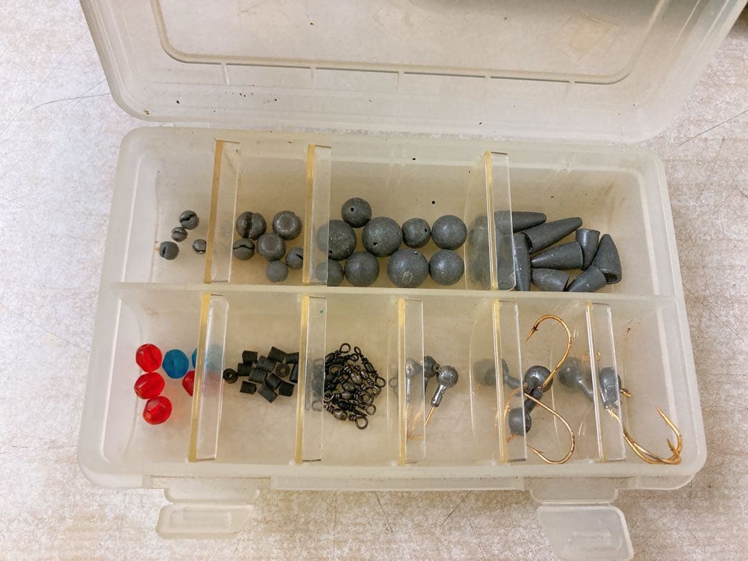 舞*茸様 【まとめ売り】釣具セット ルアー ワーム ケース付き バス釣り 大量セ