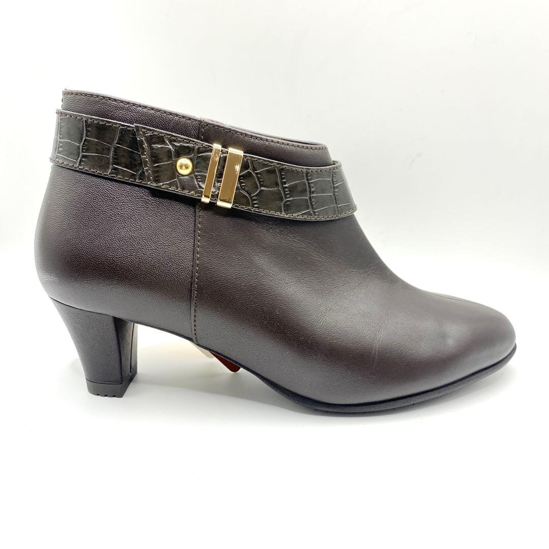 【未使用☆半額以下】ASICS WALKINGベルト付きショートブーツ ブラウン