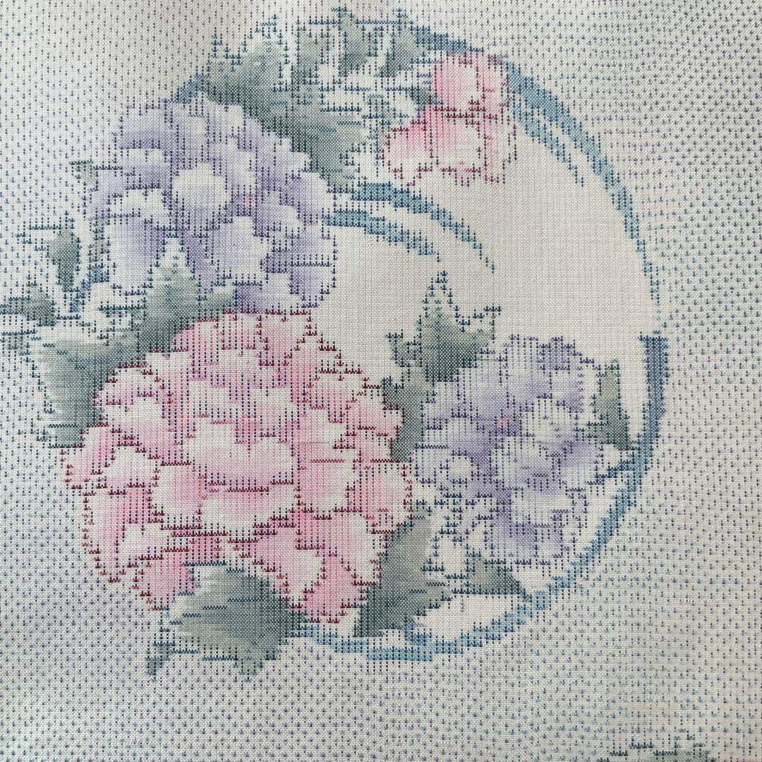 大島紬　霞に浮かぶ牡丹花丸文　リメイク　バンブーハンドルバッグ　浅型マチ広め