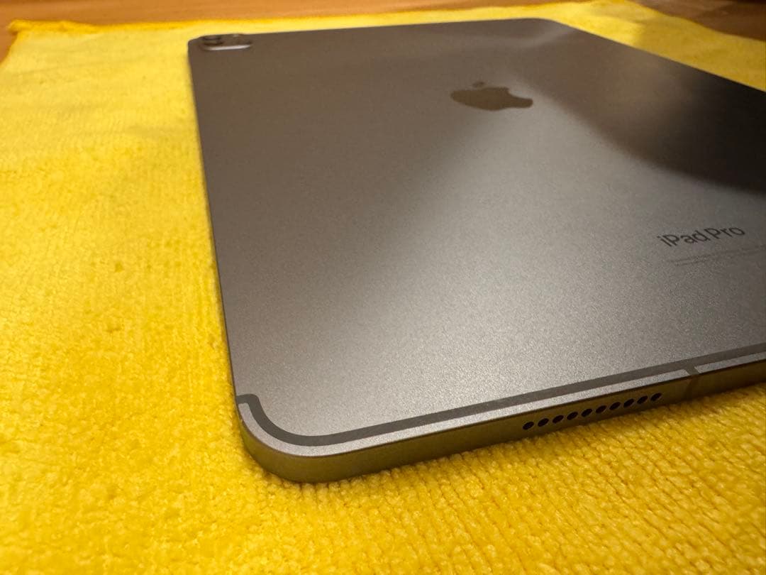 iPad Pro(第６世代)とMagicKeyboardのセット