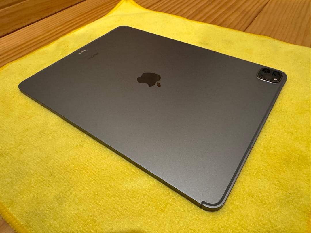 iPad Pro(第６世代)とMagicKeyboardのセット