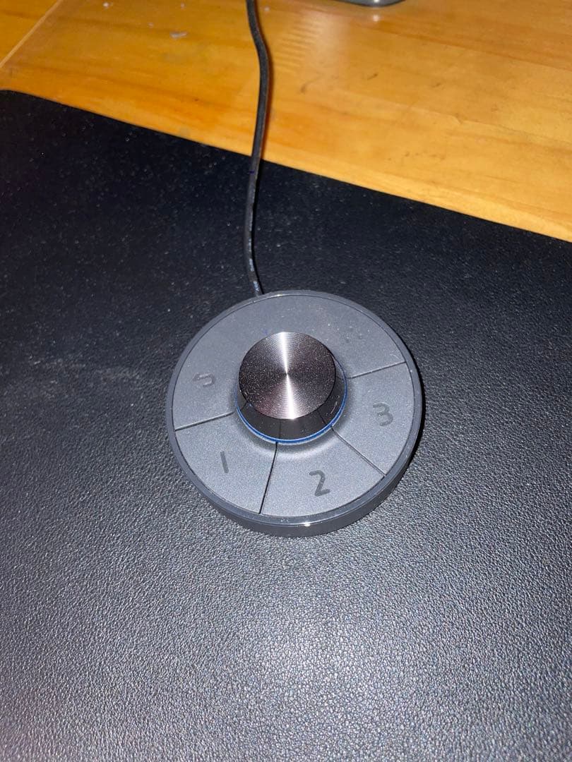 BenQ AQCOLOR 27インチ 4K HDR デザイナー向けエルゴモニター