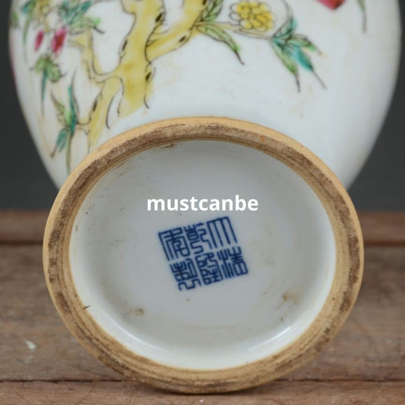 清乾隆粉彩九桃橄欖瓶花瓶 景徳鎮 陶磁器 装飾品 現代工芸品 美術品 置物