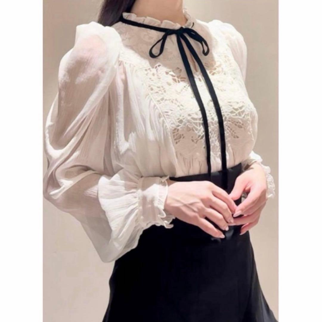 【美品】SNIDEL スナイデル エンブロイダリー楊柳ブラウス MIX