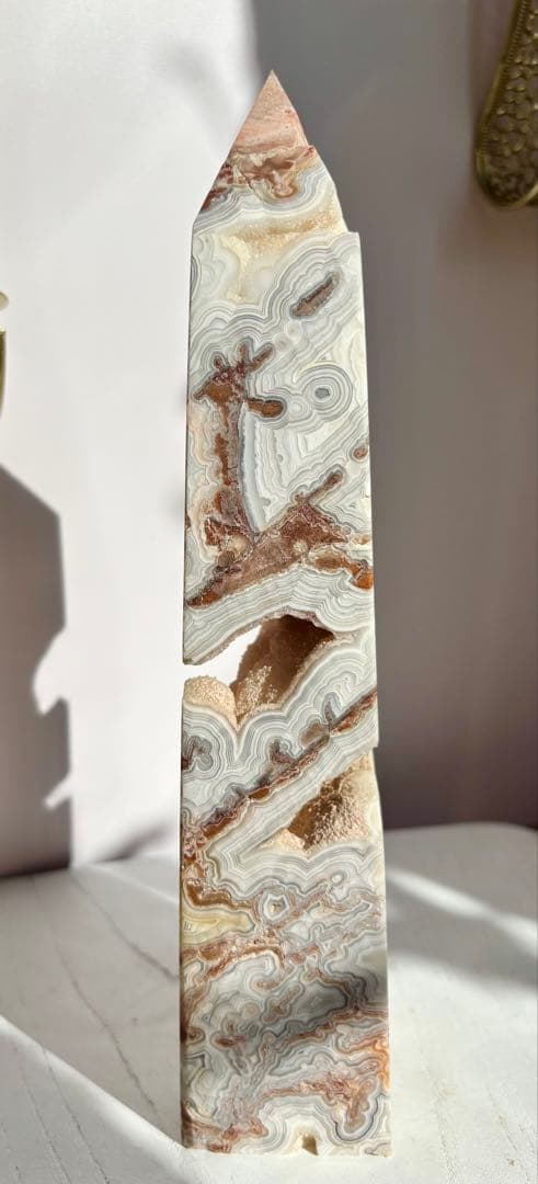 《大型・一点物》メキシカンクレイジーレースアゲート ジオード一周タワー約24cm