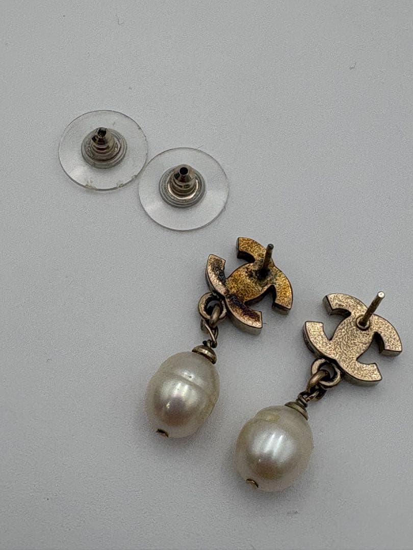 CHANELシャネル ココマークピアス ラインストーン スイングパール ゴールド