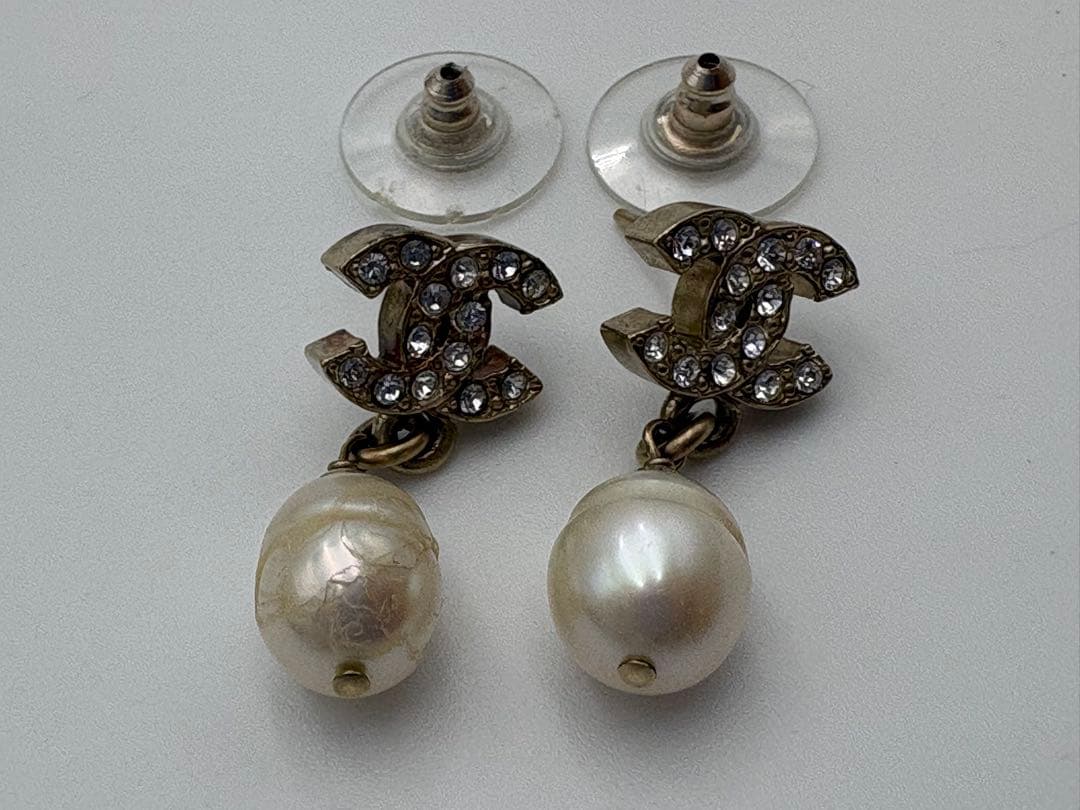 CHANELシャネル ココマークピアス ラインストーン スイングパール ゴールド