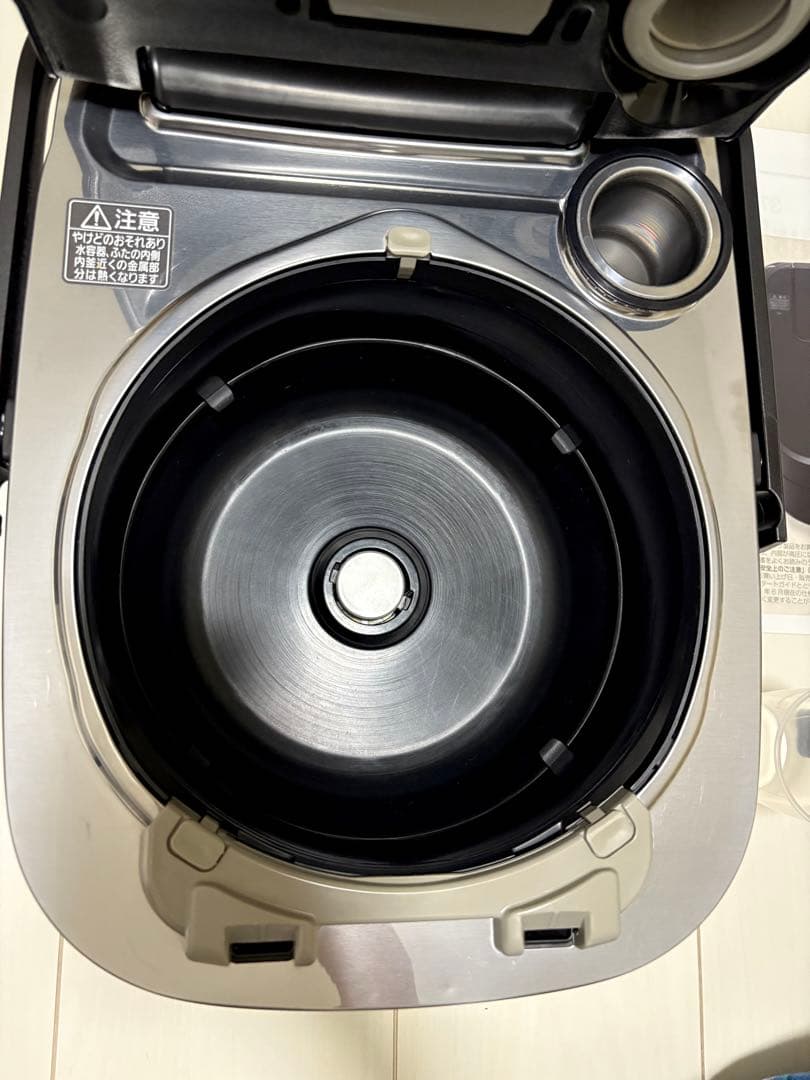 Panasonic SR-VSX101 炊飯器5.5合炊 2021年製