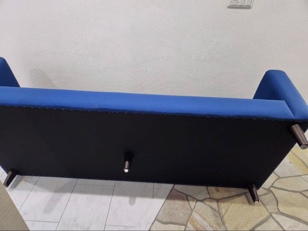 ACME Furnitureアクメファニチャー ジェティー 3人掛けソファー