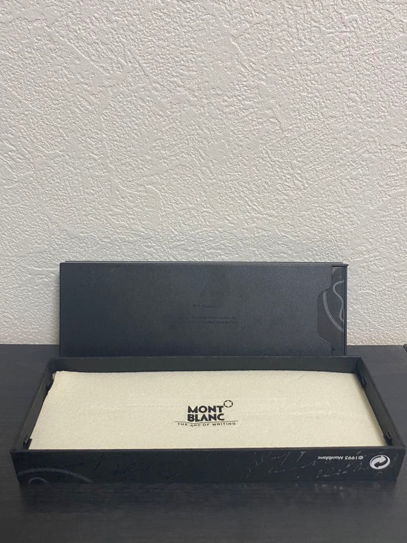 MONT BLANC モンブラン　高級ボールペン ケース付き